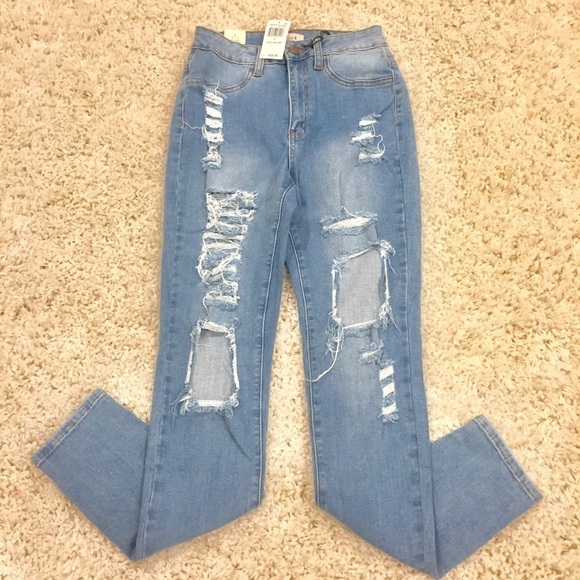 Aphrodite High-Rise Destructed Stretch Skinny Jean - Picture 15 of 16